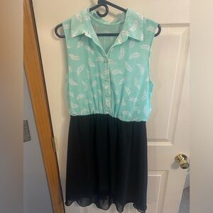 Bisou Bisou Mint & Black dress with buttons and collar